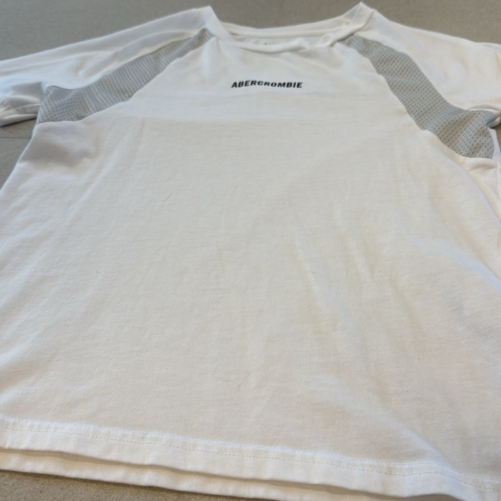 Abercrombie Kids Tee Shirt! - Picture 5 of 7
